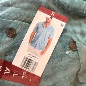 Stylish Green Casual Button-Down Shirt